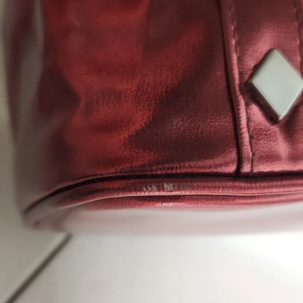 Avon Metallic redish pink makeup bag